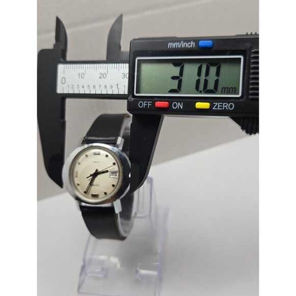 1972 Timex Ladies Electric Calendar Chrome Plated Vintage Date Watch Black Strap main image 7
